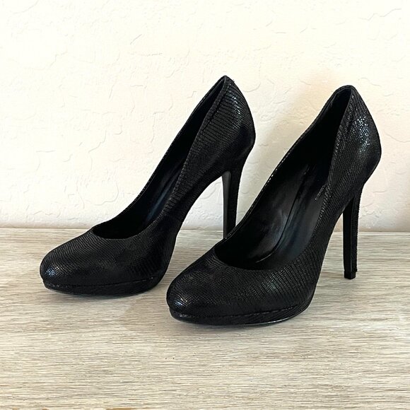 INC International Concepts Louie Black Leather Platform Heels Pumps 6 Worn Once - Picture 1 of 11